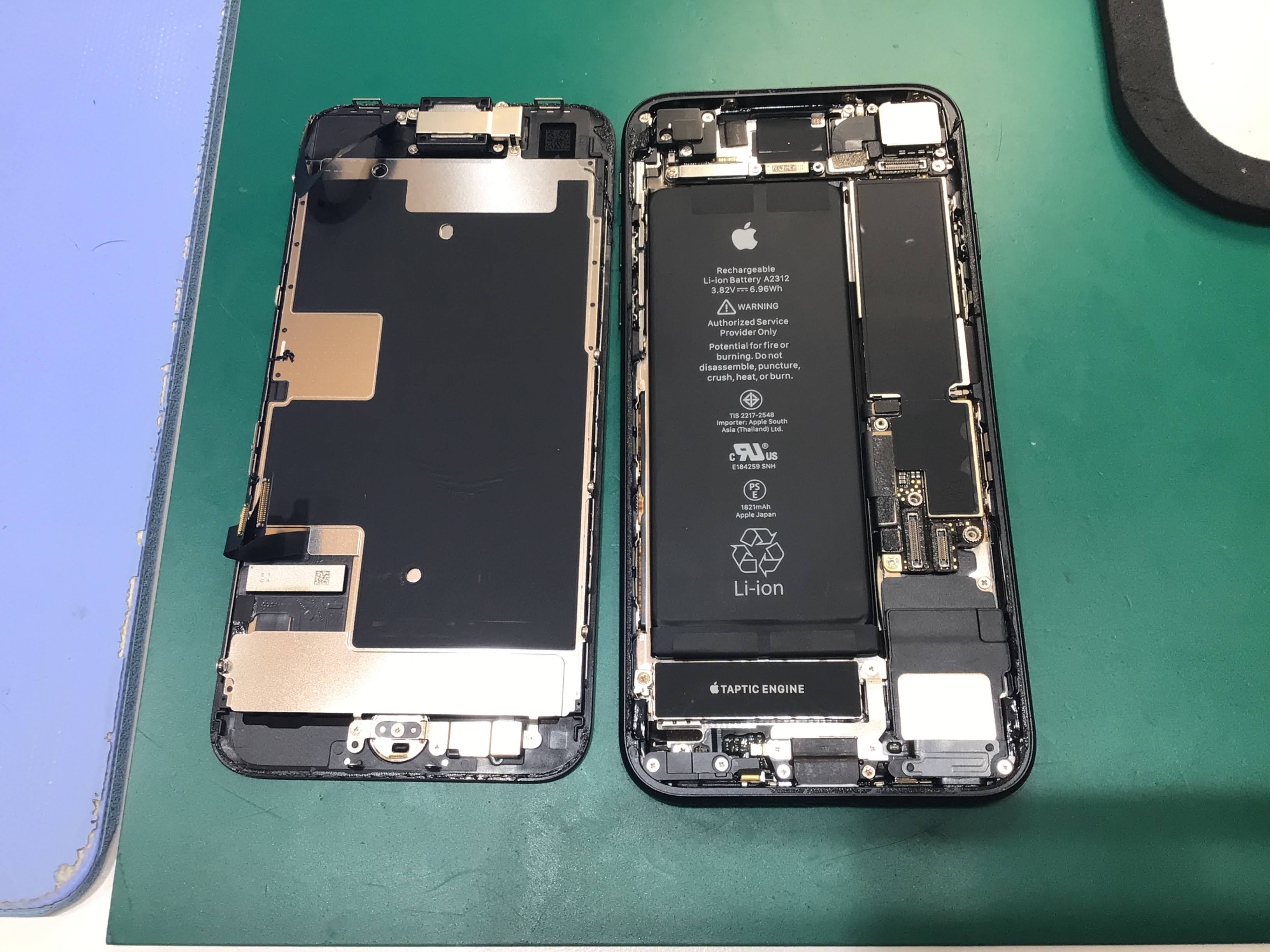 iPhoneSE2のバッテリー交換は、データそのまま・即日修理のスマホ修理工房　ウイング上大岡店へ！